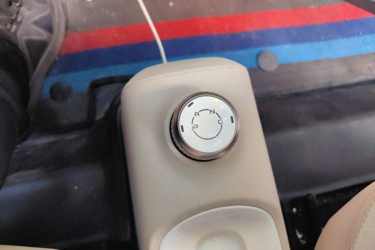Used Wuling Hongguang MINIEV 2024 3rd Generation 215km Youth Edition Gear Lever
