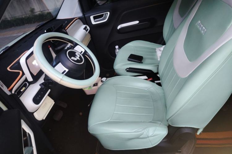 Used Wuling Hongguang MINIEV 2024 3rd Generation 215km Advanced Version Left Front Seat