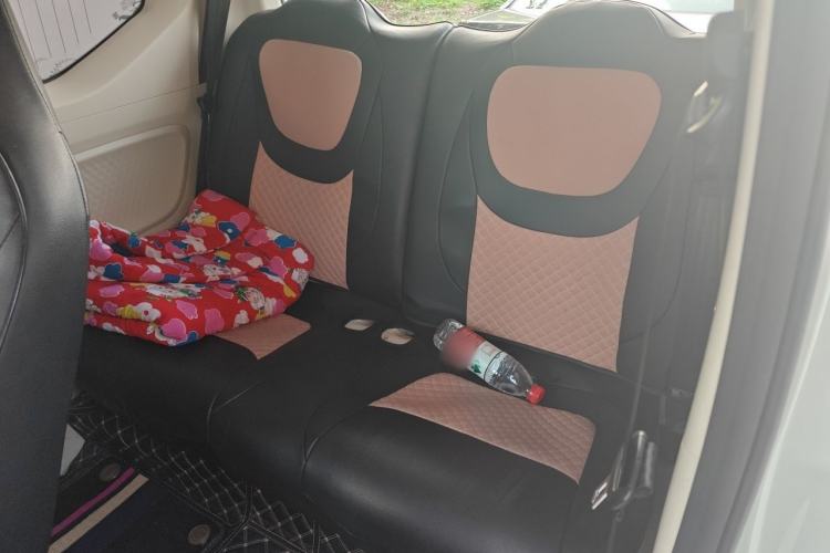Used Wuling Hongguang MINIEV 2024 3rd Generation 215km Youth Edition Left Rear Seat