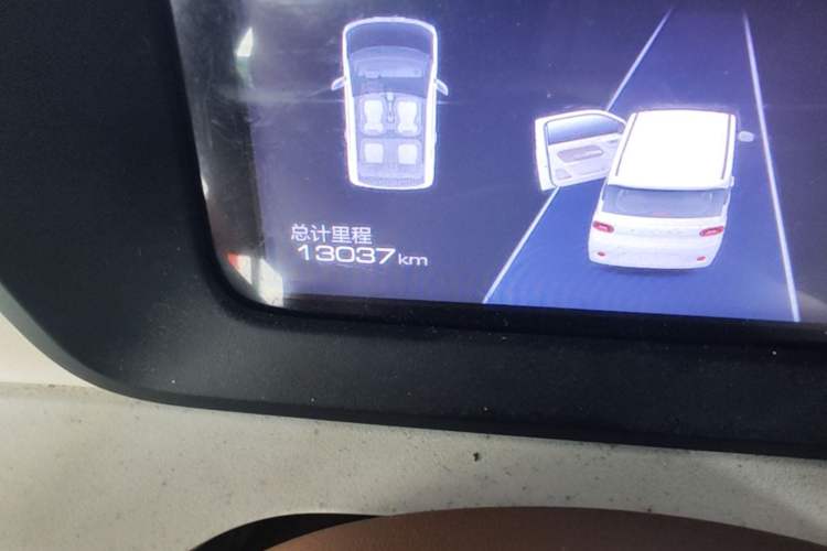 Used Wuling Hongguang MINIEV 2024 3rd Generation 215km Advanced Version Odometer Close Up