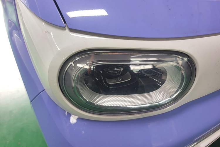 Used Wuling Hongguang MINIEV 2024 3rd Generation 215km Advanced Version Right Front Headlight