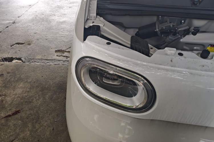 Used Wuling Hongguang MINIEV 2024 3rd Generation 215km Youth Edition Right Front Headlight