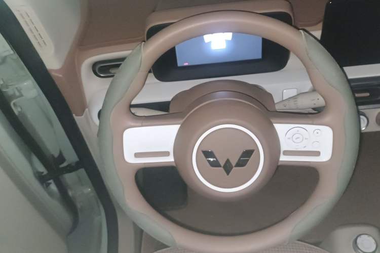 Used Wuling Hongguang MINIEV 2024 3rd Generation 215km Advanced Version Steering Wheel