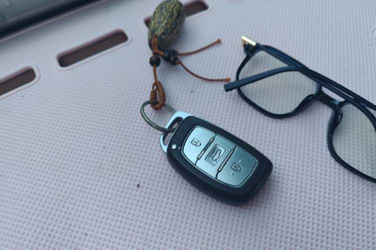 Used Wuling Hongguang MINIEV 2024 3rd Generation 215km Advanced Version Vehicle Key