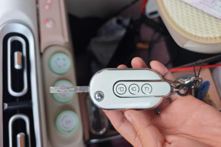 Used Wuling Hongguang MINIEV 2024 3rd Generation 215km Advanced Version Vehicle Key