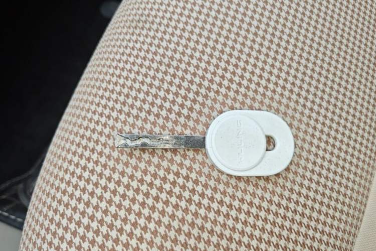 Used Wuling Hongguang MINIEV 2024 3rd Generation 215km Advanced Version Vehicle Key