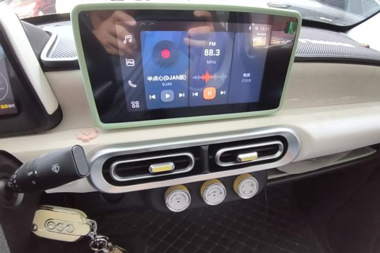 Used Wuling Hongguang MINIEV 2024 3rd Generation 215km Advanced Version Audio And AC Panel