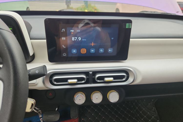 Used Wuling Hongguang MINIEV 2024 3rd Generation 215km Advanced Version Audio And AC Panel
