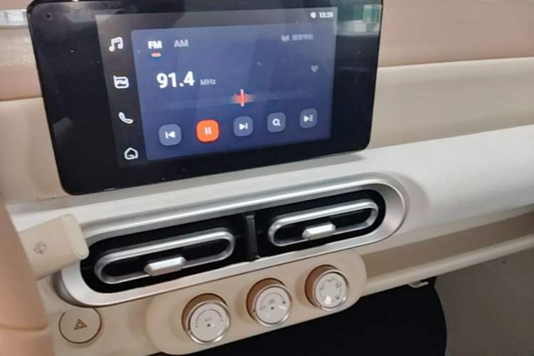 Used Wuling Hongguang MINIEV 2024 3rd Generation 215km Advanced Version Audio And AC Panel