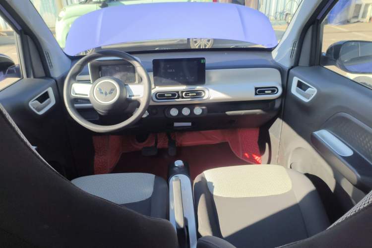 Used Wuling Hongguang MINIEV 2024 3rd Generation 215km Advanced Version Audio And AC Panel