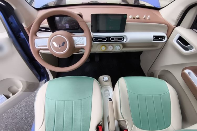 Used Wuling Hongguang MINIEV 2024 3rd Generation 215km Advanced Version Center Console