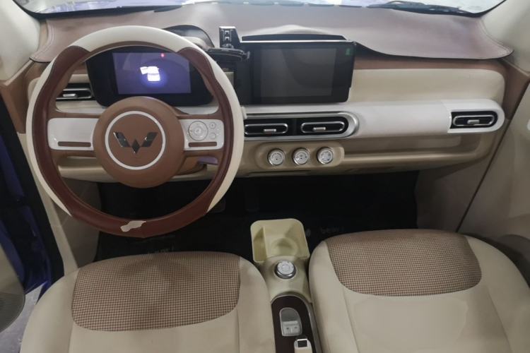 Used Wuling Hongguang MINIEV 2024 3rd Generation 215km Advanced Version Center Console