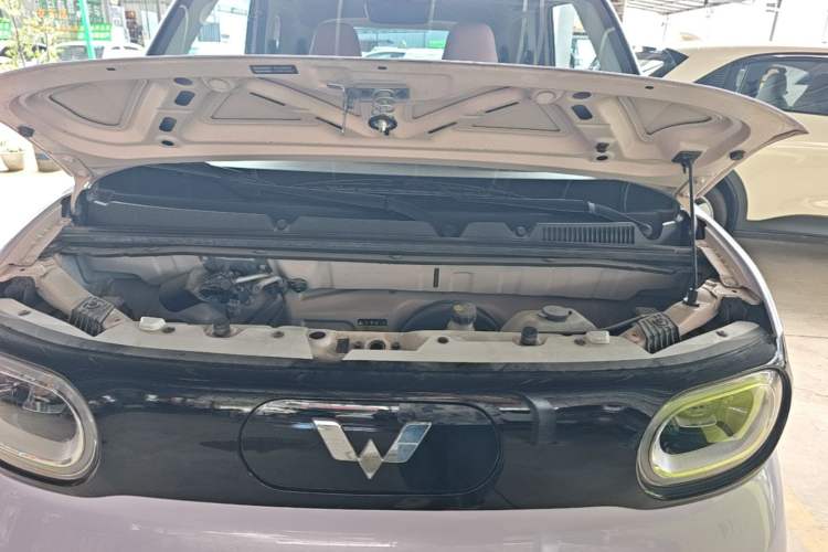 Used Wuling Hongguang MINIEV 2024 3rd Generation 215km Advanced Version Engine Bay