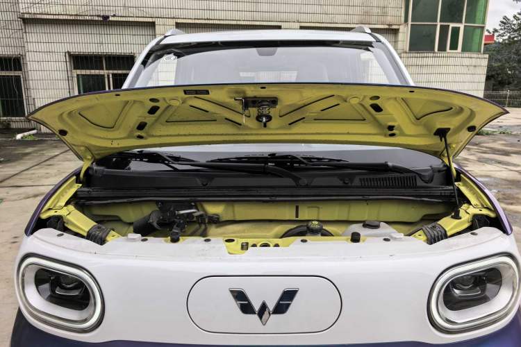 Used Wuling Hongguang MINIEV 2024 3rd Generation 215km Advanced Version Engine Bay
