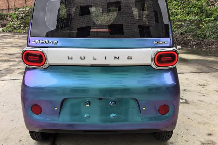 Used Wuling Hongguang MINIEV 2024 3rd Generation 215km Advanced Version Exterior 5
