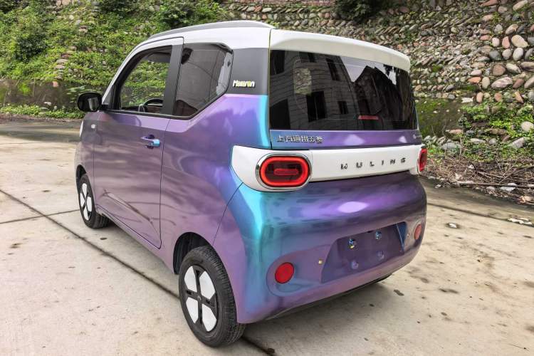 Used Wuling Hongguang MINIEV 2024 3rd Generation 215km Advanced Version Exterior 5