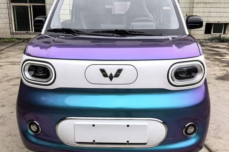Used Wuling Hongguang MINIEV 2024 3rd Generation 215km Advanced Version Exterior 7