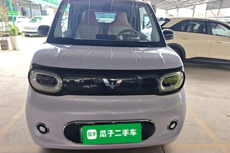 Used Wuling Hongguang MINIEV 2024 3rd Generation 215km Advanced Version Front