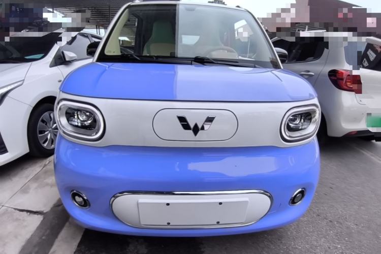 Used Wuling Hongguang MINIEV 2024 3rd Generation 215km Advanced Version Front