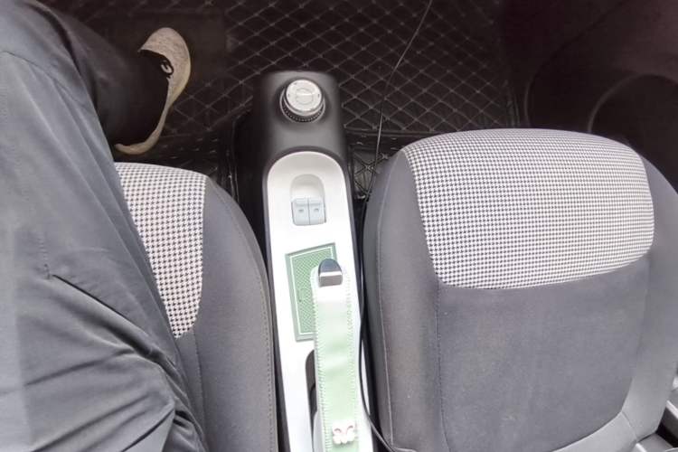 Used Wuling Hongguang MINIEV 2024 3rd Generation 215km Advanced Version Gear Lever