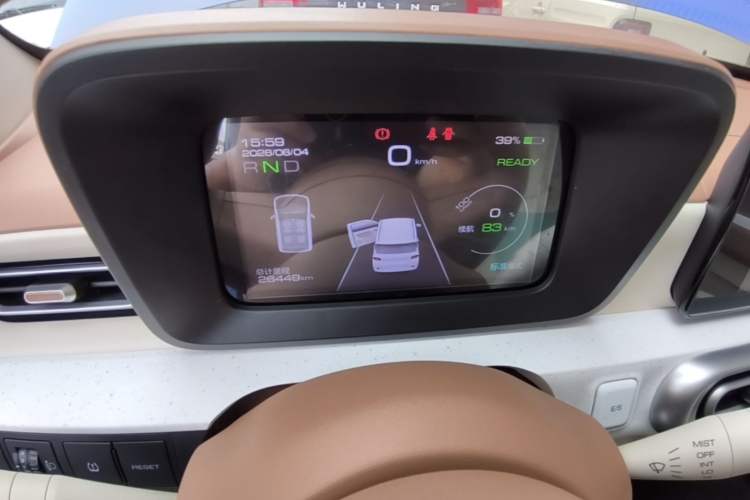 Used Wuling Hongguang MINIEV 2024 3rd Generation 215km Advanced Version Instrument Cluster