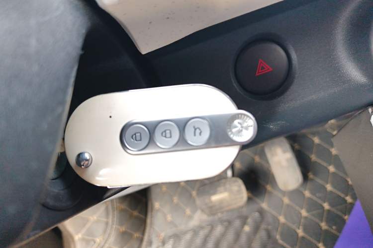 Used Wuling Hongguang MINIEV 2024 3rd Generation 170 km Interior 1