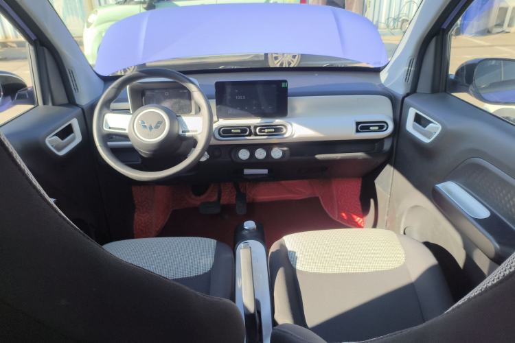Used Wuling Hongguang MINIEV 2024 3rd Generation 215km Advanced Version Interior 2
