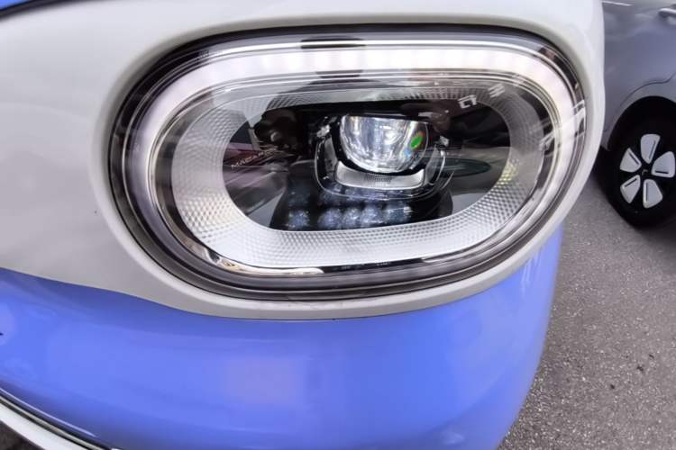 Used Wuling Hongguang MINIEV 2024 3rd Generation 215km Advanced Version Left Front Headlight