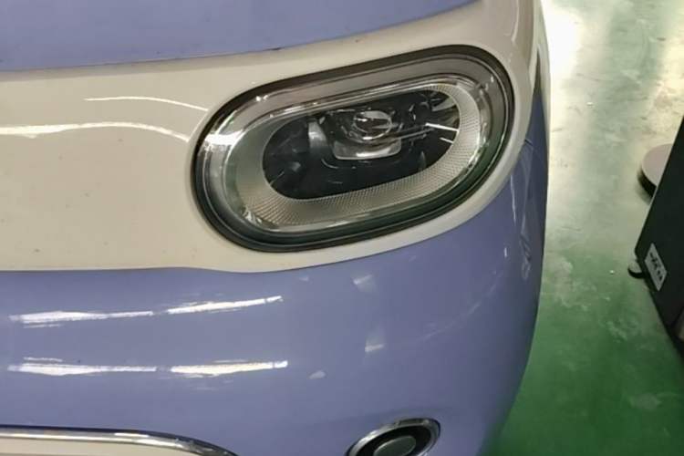Used Wuling Hongguang MINIEV 2024 3rd Generation 215km Advanced Version Left Front Headlight