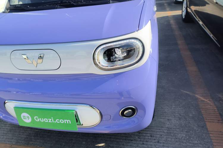 Used Wuling Hongguang MINIEV 2024 3rd Generation 215km Advanced Version Left Front Headlight