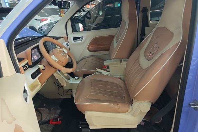 Used Wuling Hongguang MINIEV 2024 3rd Generation 215km Advanced Version Left Front Seat