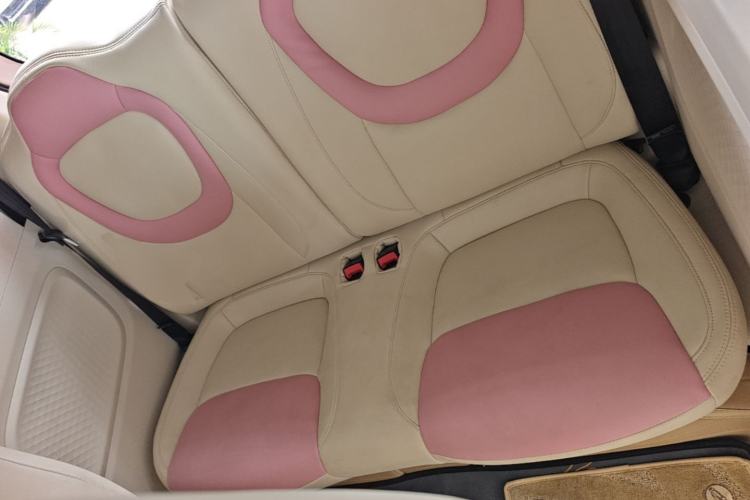 Used Wuling Hongguang MINIEV 2024 3rd Generation 215km Advanced Version Left Rear Seat