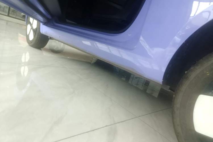 Used Wuling Hongguang MINIEV 2024 3rd Generation 215km Advanced Version Left Side Sill