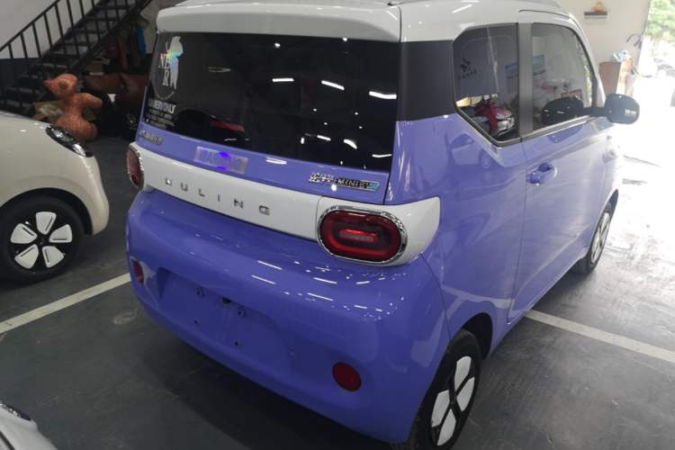 Used Wuling Hongguang MINIEV 2024 3rd Generation 215km Advanced Version Rear Right 45 Deg