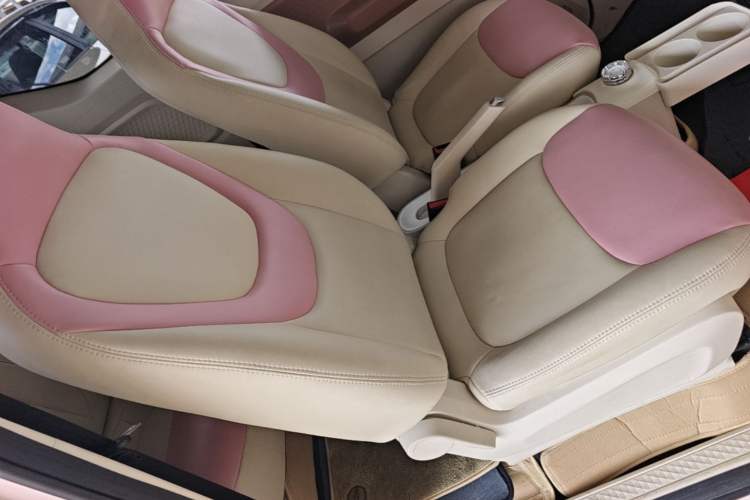 Used Wuling Hongguang MINIEV 2024 3rd Generation 215km Advanced Version Right Front Seat