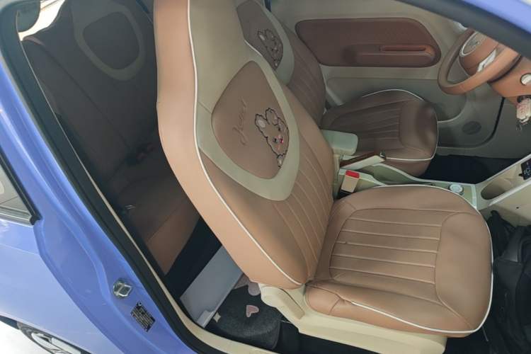 Used Wuling Hongguang MINIEV 2024 3rd Generation 215km Advanced Version Right Front Seat