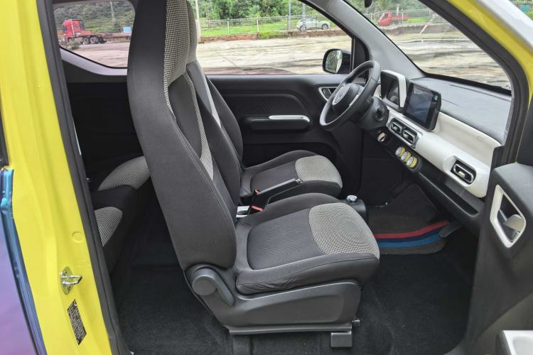 Used Wuling Hongguang MINIEV 2024 3rd Generation 215km Advanced Version Right Front Seat