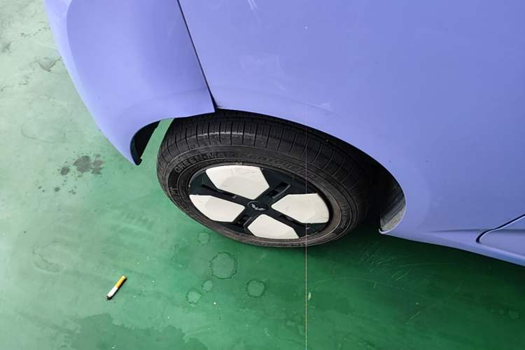 Used Wuling Hongguang MINIEV 2024 3rd Generation 215km Advanced Version Right Rear Wheel Hub