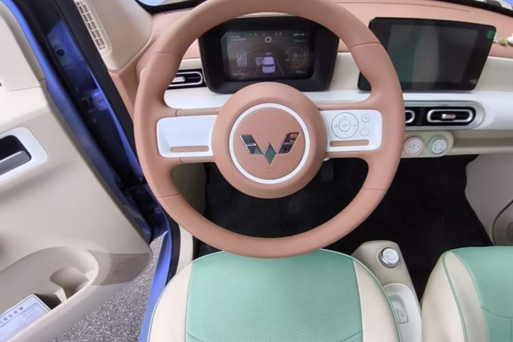Used Wuling Hongguang MINIEV 2024 3rd Generation 215km Advanced Version Steering Wheel