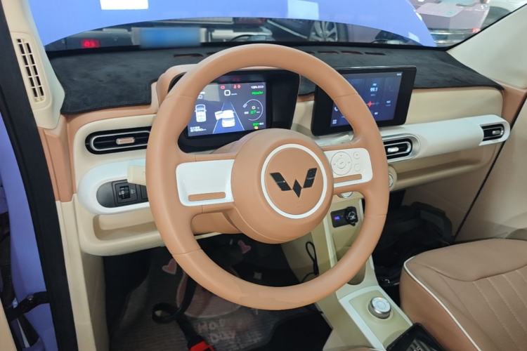 Used Wuling Hongguang MINIEV 2024 3rd Generation 215km Advanced Version Steering Wheel