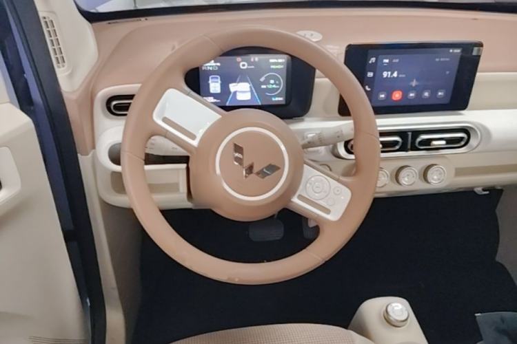 Used Wuling Hongguang MINIEV 2024 3rd Generation 215km Advanced Version Steering Wheel