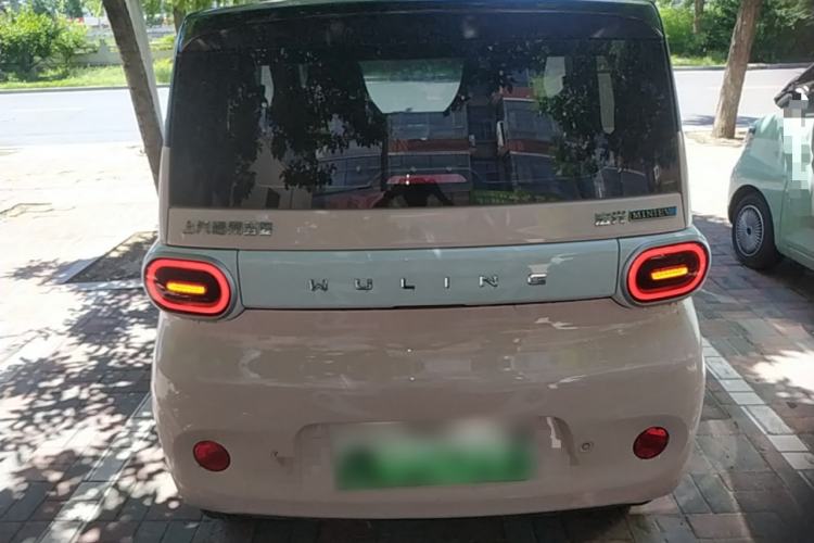 Used Wuling Hongguang MINIEV 2024 3rd Generation 215km Youth Edition Rear