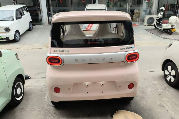 Used Wuling Hongguang MINIEV 2024 3rd Generation 215km Youth Edition Rear