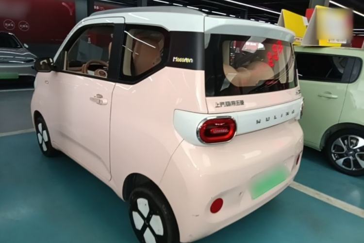 Used Wuling Hongguang MINIEV 2024 3rd Generation 215km Advanced Version Rear Left 45 Deg