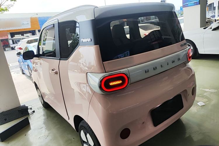 Used Wuling Hongguang MINIEV 2024 3rd Generation 215km Advanced Version Rear Left 45 Deg
