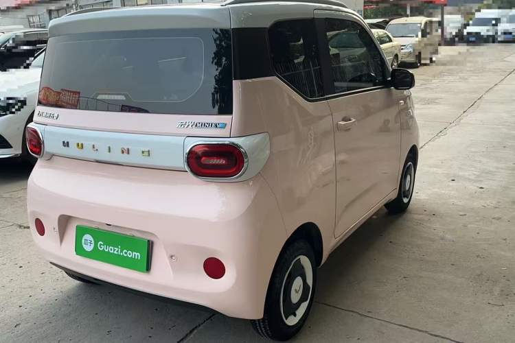 Used Wuling Hongguang MINIEV 2024 3rd Generation 170 km Rear Right 45 Deg