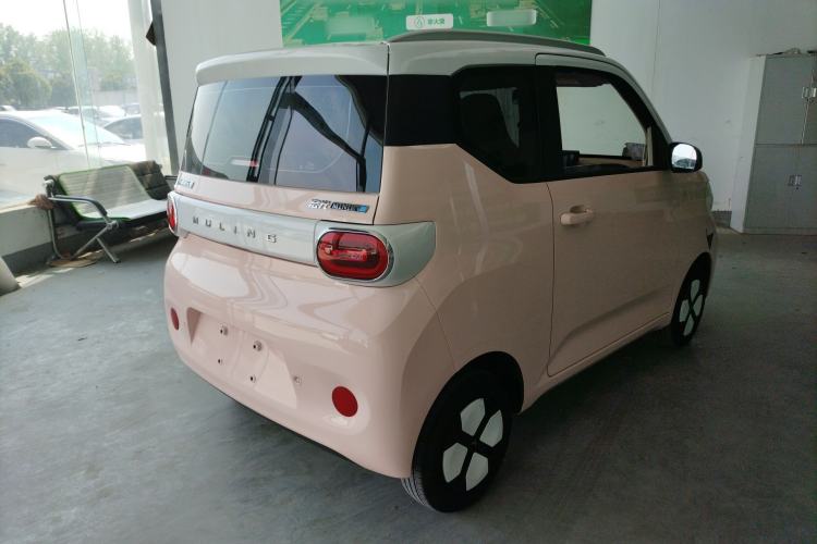 Used Wuling Hongguang MINIEV 2024 3rd Generation 215km Advanced Version Rear Right 45 Deg
