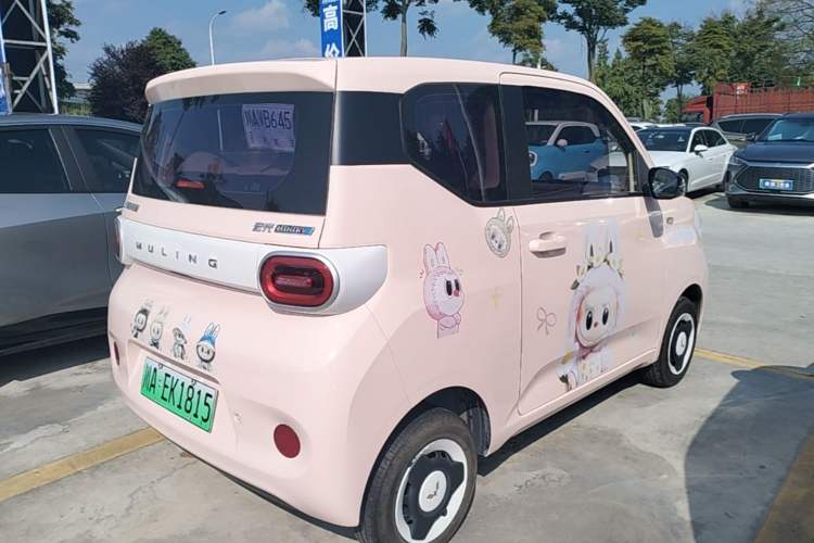 Used Wuling Hongguang MINIEV 2024 3rd Generation 215km Youth Edition Rear Right 45 Deg