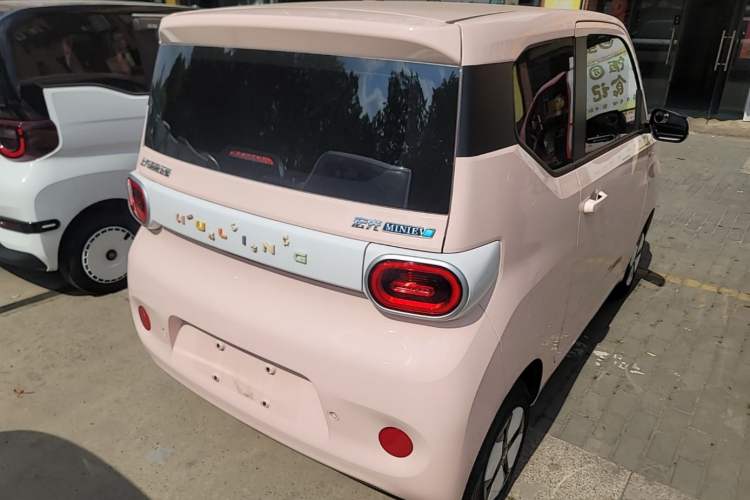 Used Wuling Hongguang MINIEV 2024 3rd Generation 215km Youth Edition Rear Right 45 Deg