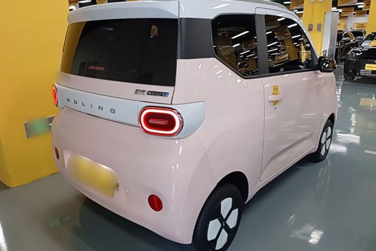 Used Wuling Hongguang MINIEV 2024 3rd Generation 215km Advanced Version Rear Right 45 Deg